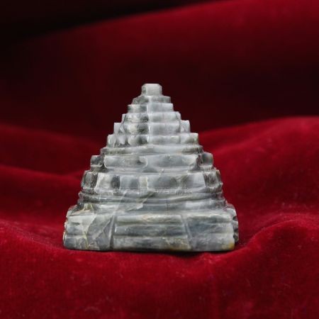 CATS'S EYE STONE SHRI YANTRA FOR HARMONY