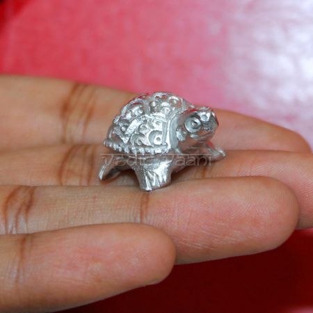 The benefits of tortoise ring its rule & which finger to wear | HOW TO USE TORTOISE  RING - YouTube